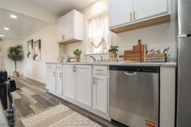 803 5 Th St, House other with 3 bedrooms, 2 bathrooms and null parking in Struthers OH | Image 7