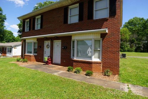 b-114 5th Ave Ne, Conover, NC, 28613-1736 | Card Image