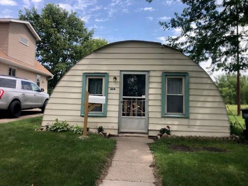604 Elliott Ave N, Glencoe, MN, 55336-2847 | Card Image