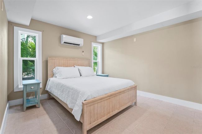 111 Faubel St, House other with 3 bedrooms, 3 bathrooms and null parking in Siesta Key FL | Image 78