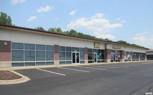 3900 38th Ave, Moline, IL, 61265-6471 | Card Image