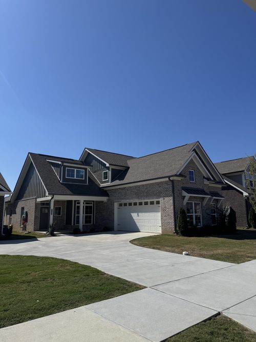 7108 Maddenwood Ln, Hermitage, TN, 37076-2458 | Card Image