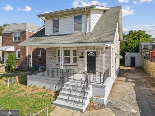 420 Boyd St, CAMDEN, NJ, 08105-2704 | Card Image