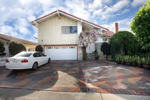 5302 Clark Cir, Westminster, CA, 92683-1758 | Card Image