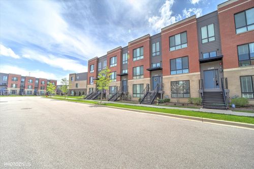 1271 Catalina Ct, Schaumburg, IL, 60173-5652 | Card Image