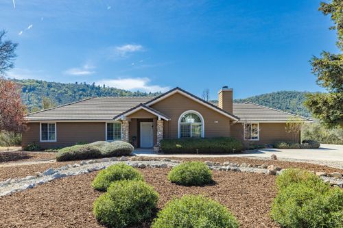 38778 Goldenrod Ln, Oakhurst, CA, 93644-9311 | Card Image