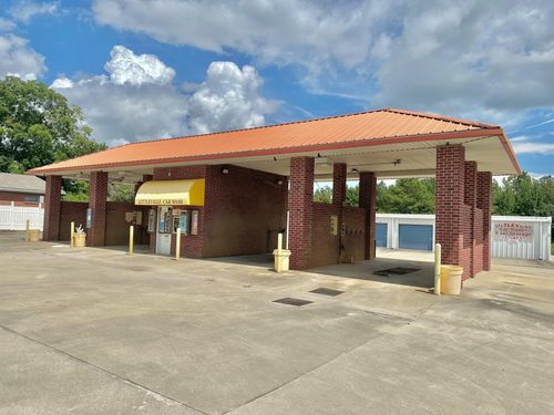 1576 George Wallace Hwy, Russellville, AL, 35654-3220 | Card Image