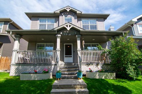 129 Prestwick Estate Way Se, Calgary, AB, T2Z3Z2 | Card Image