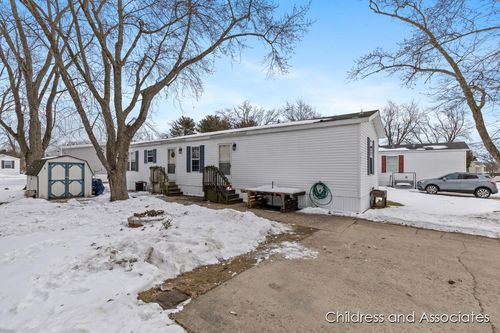 824 Taffy Ln, Muskegon, MI, 49442-2966 | Card Image