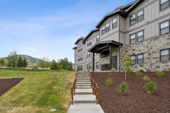 102 - 1121 W Vos Cir, Condo with 3 bedrooms, 2 bathrooms and null parking in Heber City UT | Image 20
