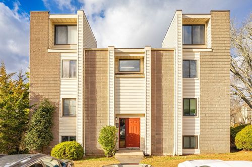 229-229 Burgundy Hill Ln, Middletown, CT, 06457-6364 | Card Image