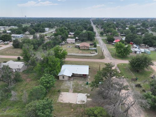 927 London St, Vernon, TX, 76384-6336 | Card Image