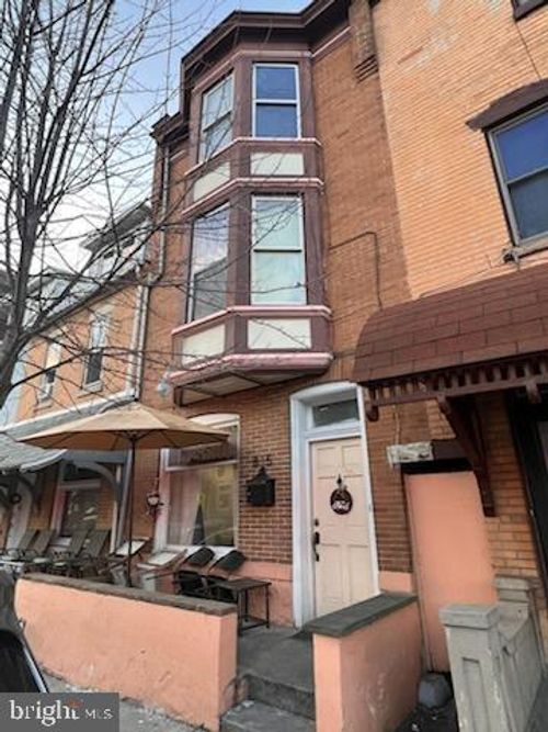 815 W Chew Street, ALLENTOWN, PA, 18104 | Card Image