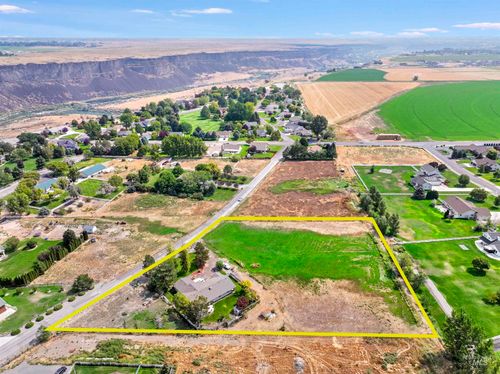 453 Mahard Dr, Twin Falls, ID, 83301-0275 | Card Image