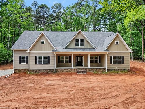 582 Starboard Reach, Lexington, NC, 27292-9547 | Card Image