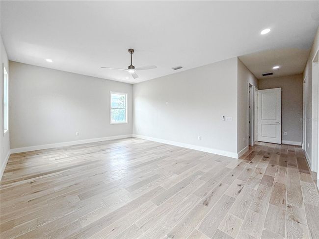 1808 W Erna Dr, House other with 4 bedrooms, 3 bathrooms and null parking in TAMPA FL | Image 24