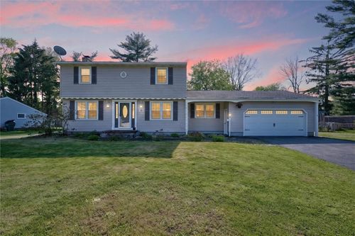 19 Kingsberry Dr, Greece, NY, 14626-2206 | Card Image