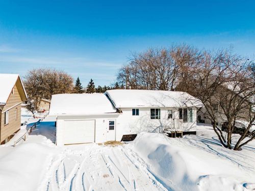 10614 102 Ave, La Crete, AB, T0H4A0 | Card Image