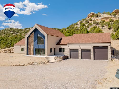 42 Owl Canyon Rd, Lander, WY, 82520-7000 | Card Image