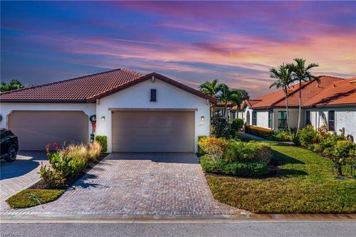 1511 Oceania Dr, NAPLES, FL, 34113-8495 | Card Image