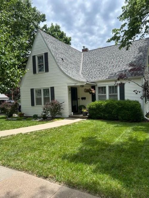 217 S 5th St, Burlington, KS, 66839-1703 | Card Image