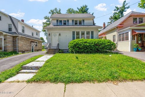 93 Hollywood Ave, Albany, NY, 12208-2708 | Card Image