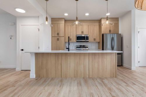 2401 Creeker Lane, Airdrie, AB, T4B5Z7 | Card Image