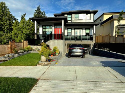 937 160b St, Surrey, BC, V4A9A7 | Card Image
