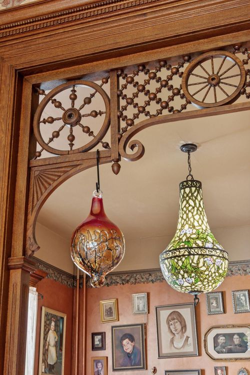 957 Ashland Ave, Saint Paul, MN, 55104-7019 | Card Image