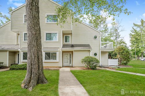33 Foxtail Ln, Monmouth Junction, NJ, 08852-2007 | Card Image