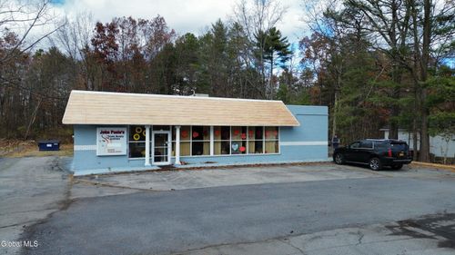 426 Geyser Rd, Ballston Spa, NY, 12020-3021 | Card Image