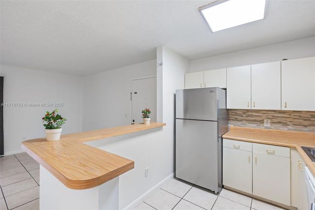 APT-106E - 9729 Hammocks Blvd, Condo with 2 bedrooms, 1 bathrooms and null parking in Miami FL | Image 4