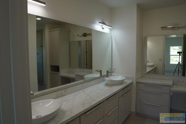 3718 White Rock Cir, House other with 4 bedrooms, 4 bathrooms and 2 parking in Harlingen TX | Image 44