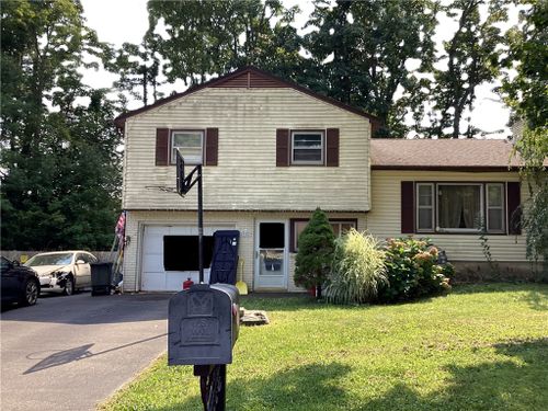 225 Ridgefield Road, Owego, NY, 13760 | Card Image