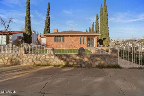 4729 Trowbridge Dr, El Paso, TX, 79903-3104 | Card Image