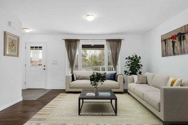 1554 Shannon Rd, House other with 3 bedrooms, 3 bathrooms and 6 parking in Plainfield ON | Image 16
