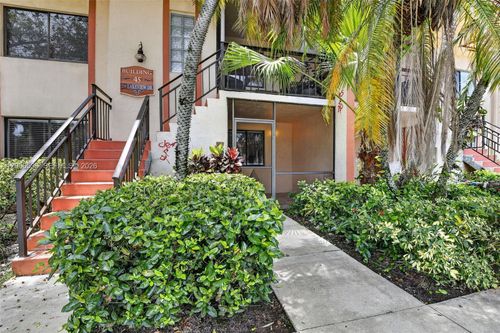 102-359 Lakeview Dr, Weston, FL, 33326-1344 | Card Image