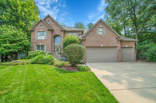 2602 Majestic Oaks Ln, St. Charles, IL, 60174-7975 | Card Image