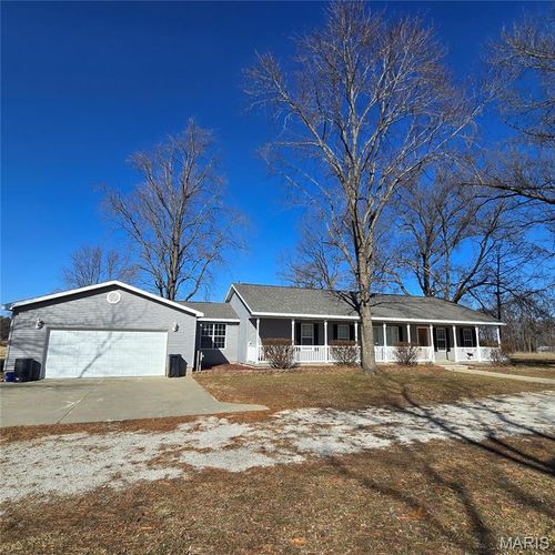 301 March Road, Walnut Hill, IL, 62893 | Card Image