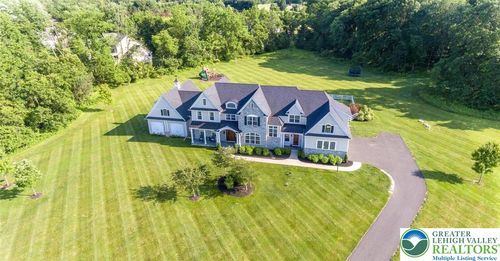 715 Arrowhead Ln, Breinigsville, PA, 18031-1922 | Card Image