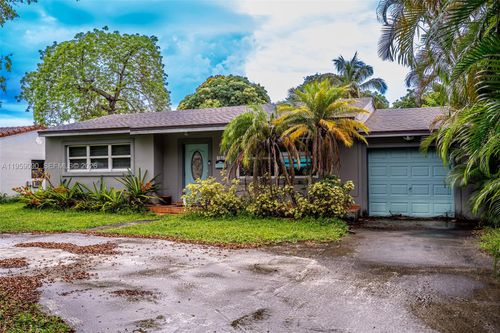2842 Jackson St, Hollywood, FL, 33020-4740 | Card Image