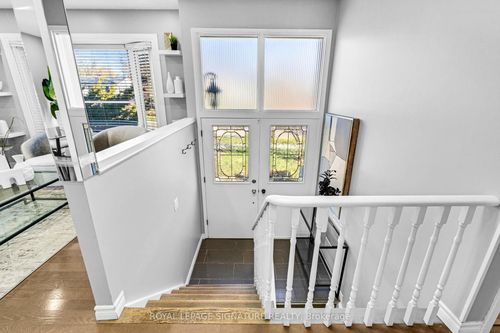 103 Seaborn Rd, Brampton, ON, L6V2C2 | Card Image