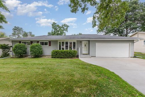 970 Burton St, Red Wing, MN, 55066-3829 | Card Image