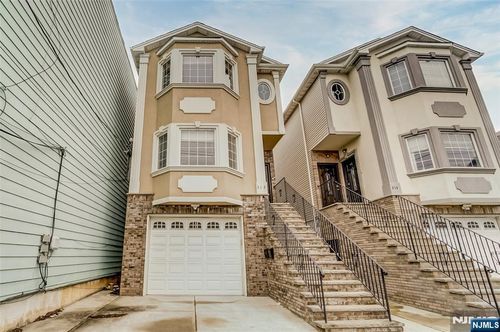 312 Warren St, Harrison, NJ, 07029-1740 | Card Image