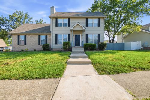 109 Homestead Pl, Hendersonville, TN, 37075-2295 | Card Image