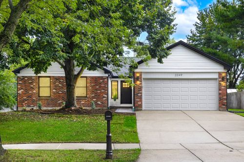 2049 Dorval Dr, Naperville, IL, 60565-2109 | Card Image