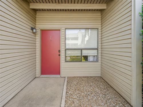 o2-1902 Dartmouth St, College Station, TX, 77840-3929 | Card Image