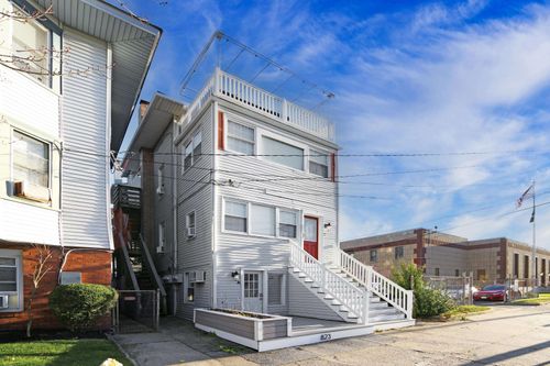 b-823 Ocean Ave, Ocean City, NJ, 08226-3640 | Card Image