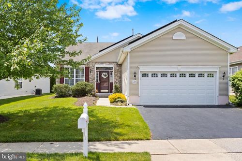 18 Ambrose Dr, Columbus, NJ, 08022-2304 | Card Image