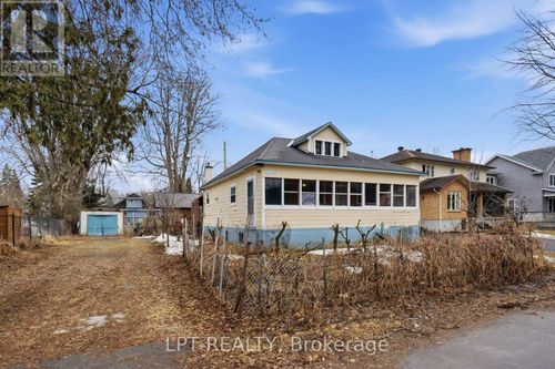 2838 Haughton Avenue, Ottawa, ON, K2B6Z3 | Card Image